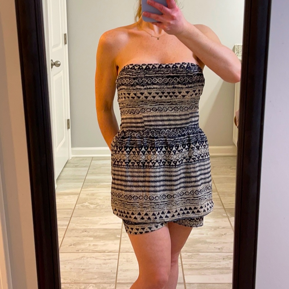 ✨✨✨Available Romper NWT